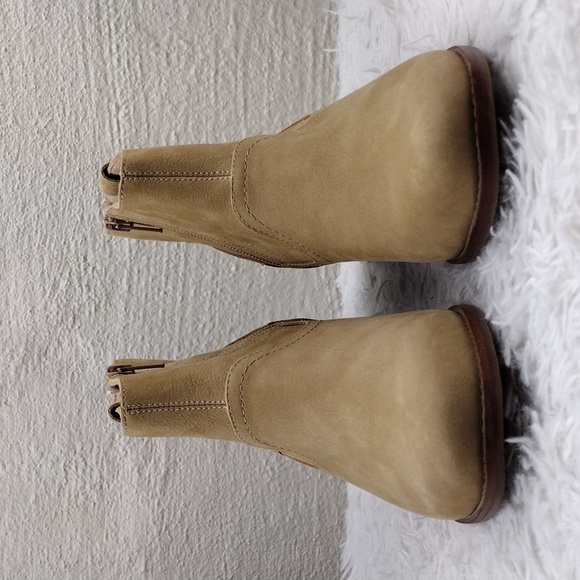 Vionic Roselyn Tan Suede Leather Weather Resistant Side Zip Low Heel Ankle Boot - Picture 3 of 16